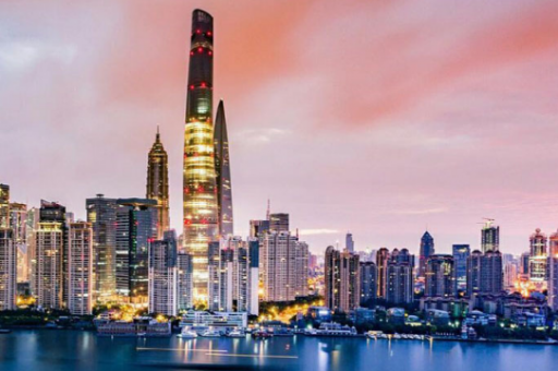 上海美女日出图片高清(上海迷人日出美景，高清珍藏！)